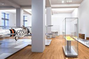 a125-17-20thcenturygallery_original