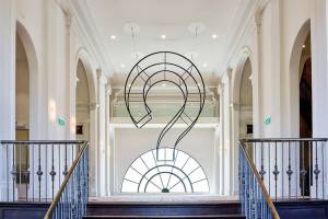 a372-artis-groote-museum-05-vraagteken-artis-maarten-van-der-wal_original